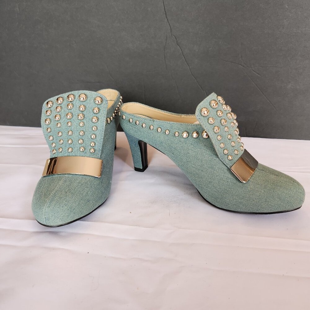 Slip ons